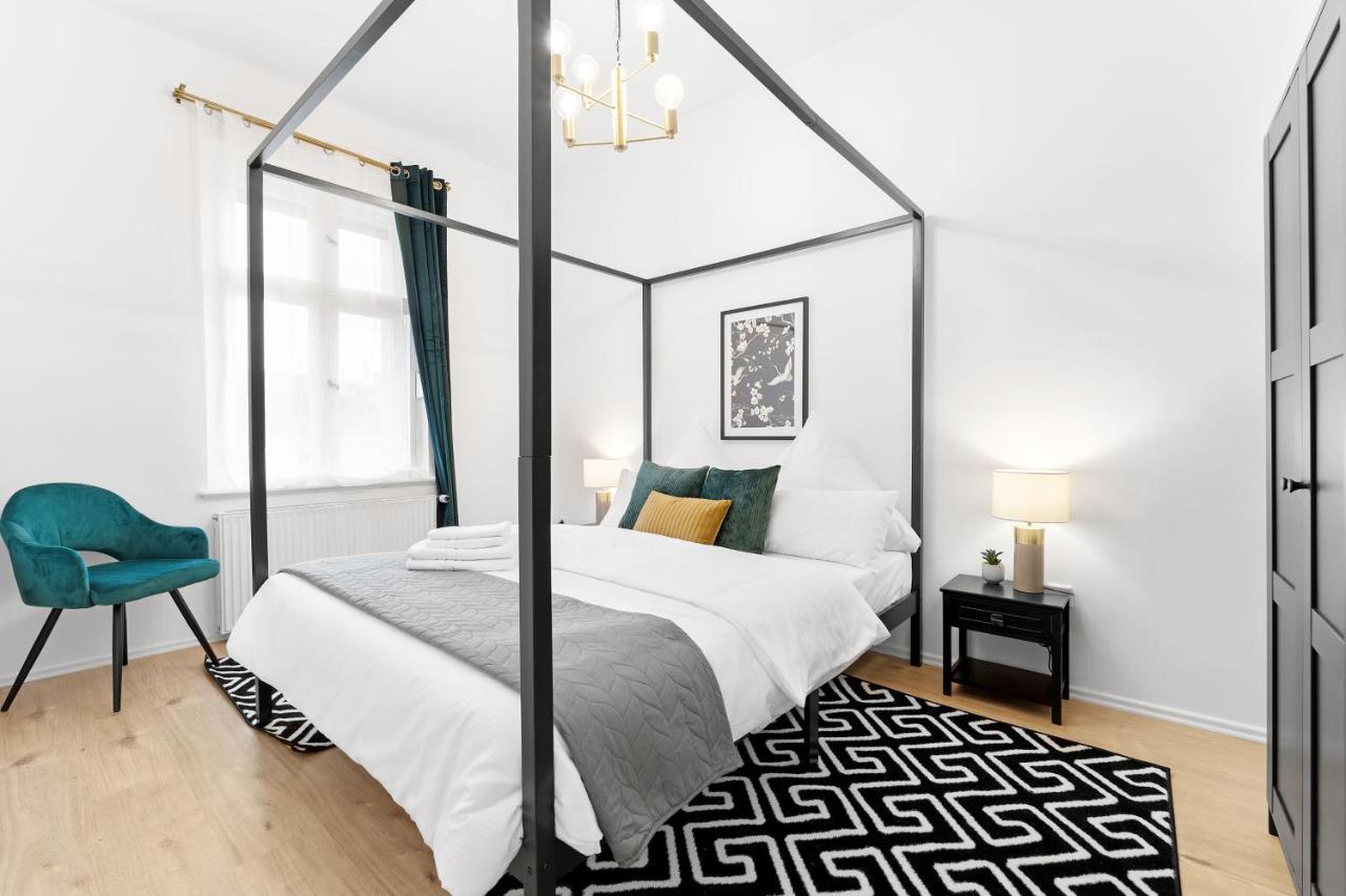 Apartments Direkt Am Staatstheater,Modern,Zentral,Ruhig,2 Zimmer,Netflix,Privatparkplatz Auf Dem Hof 콧부스 외부 사진